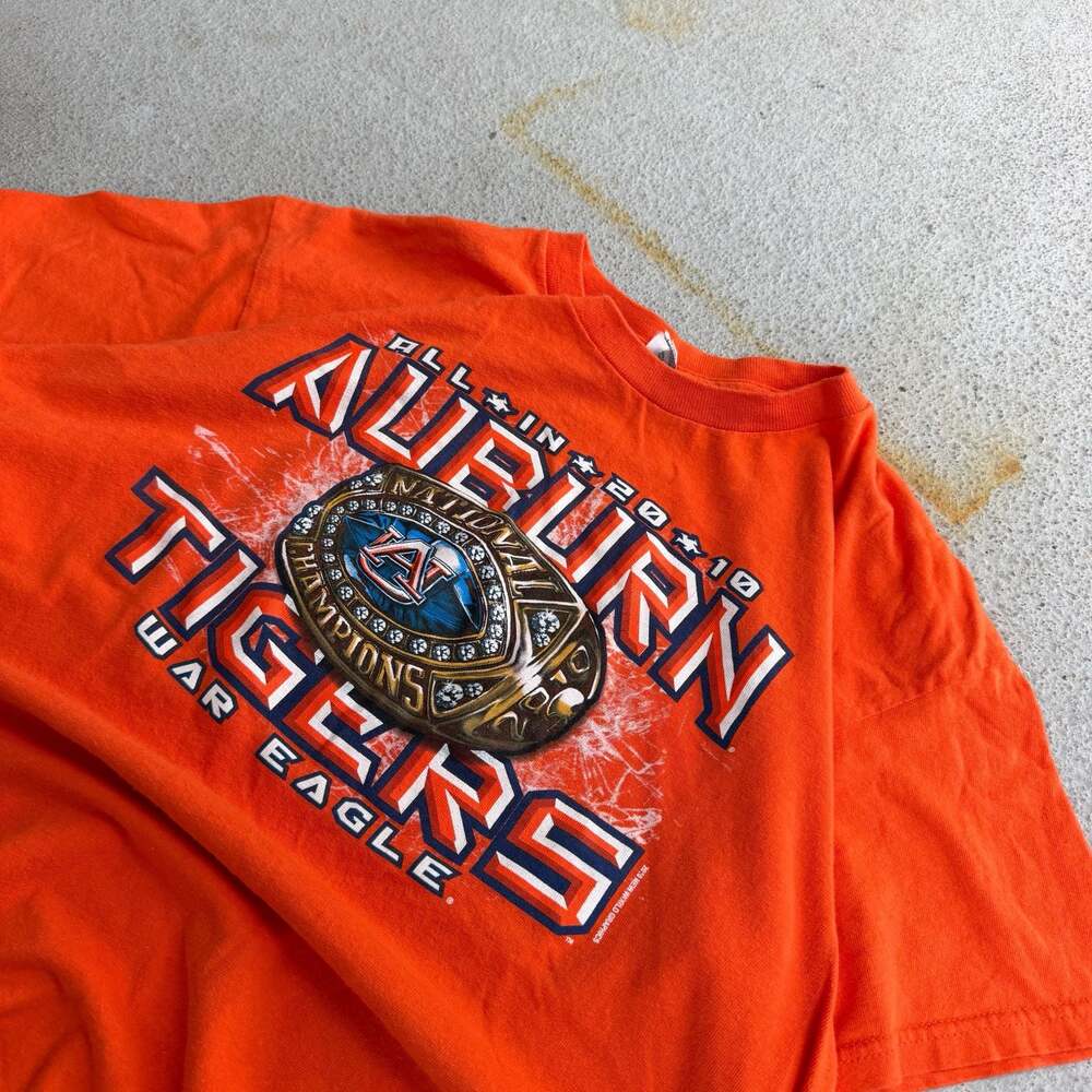 Vintage Delta Pro Weight Auburn Tigers 2010 National Champions T-Shirt Orange